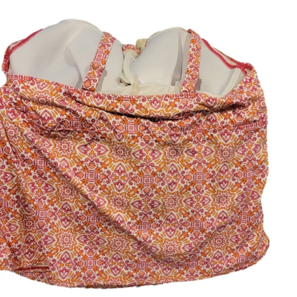 LANDS End Tankini Swim Top. Size 22W. Lots of life left to give. - Picture 3 of 8